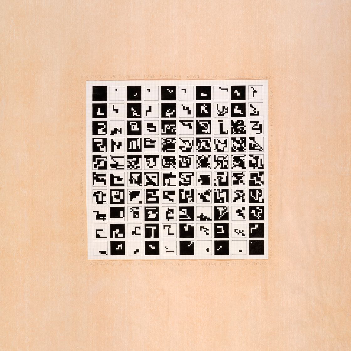Alighiero Boetti — Здесь и сейчас (чередование мира в центре и наоборот), изображение 1