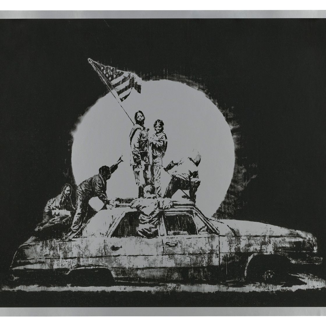 Banksy — Флаг (серебристый)