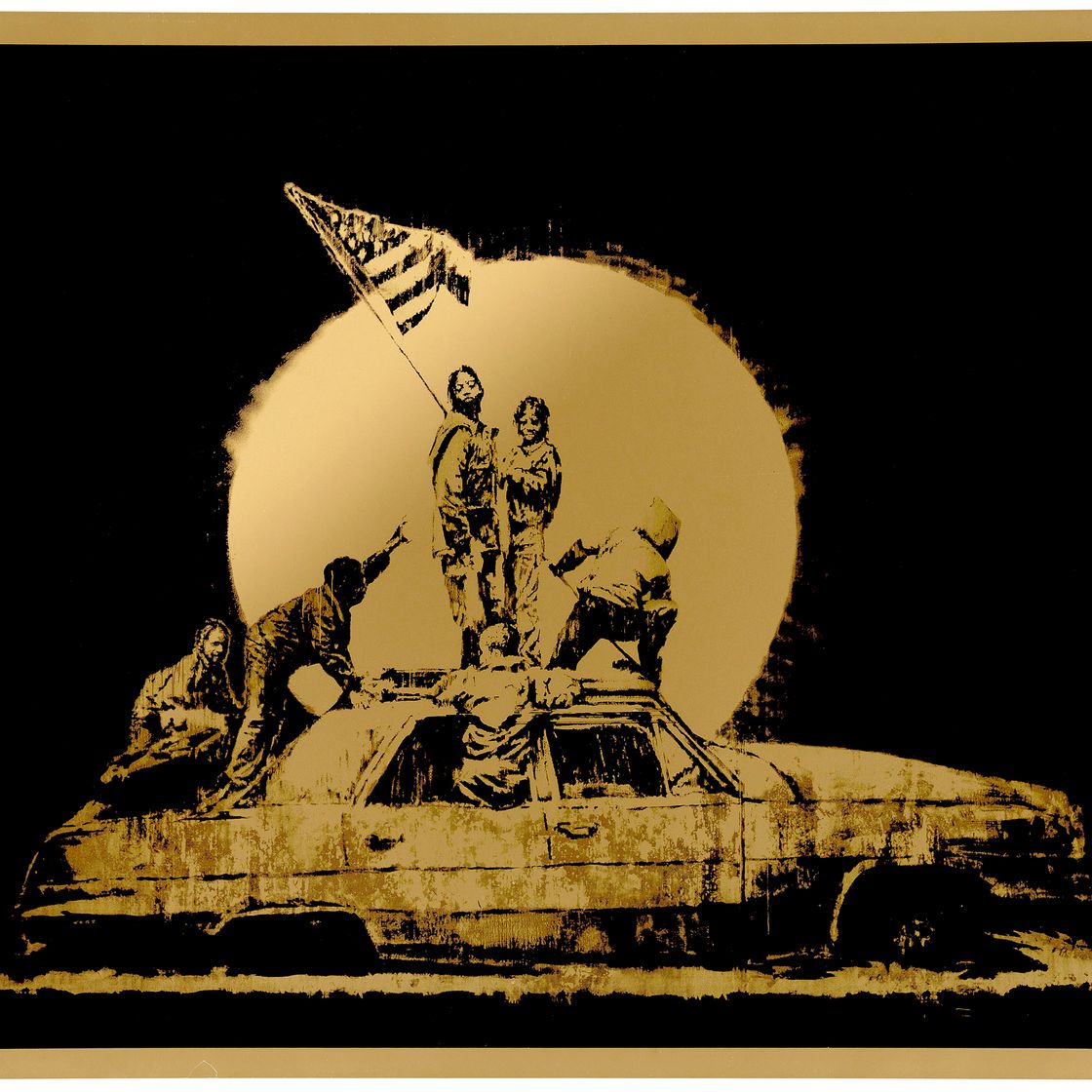 Banksy — Золотой флаг