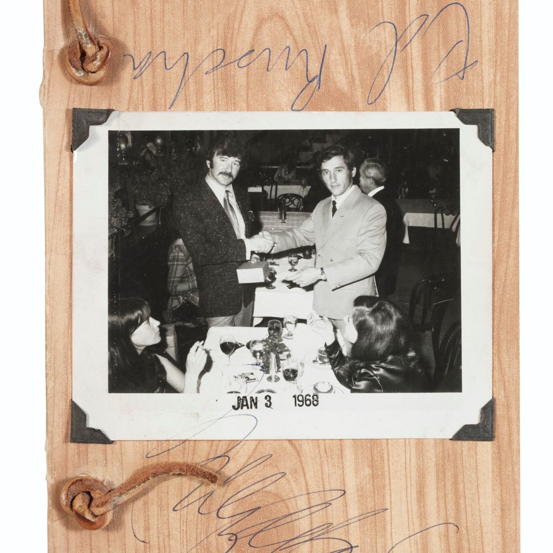 Ed Ruscha — Небольшая библиотека книг художника, изображение 8