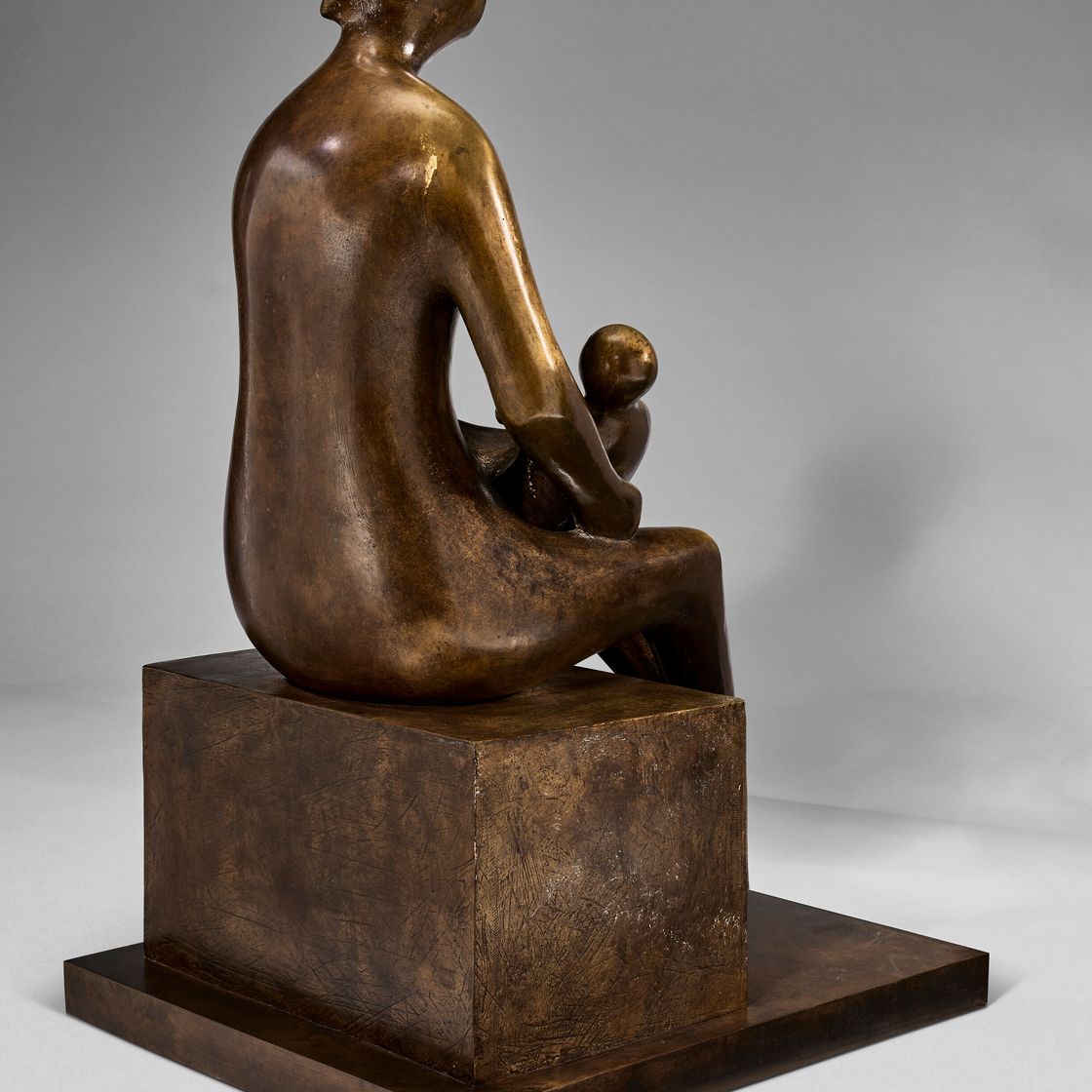 Henry Moore — Мать с ребенком на коленях, изображение 6