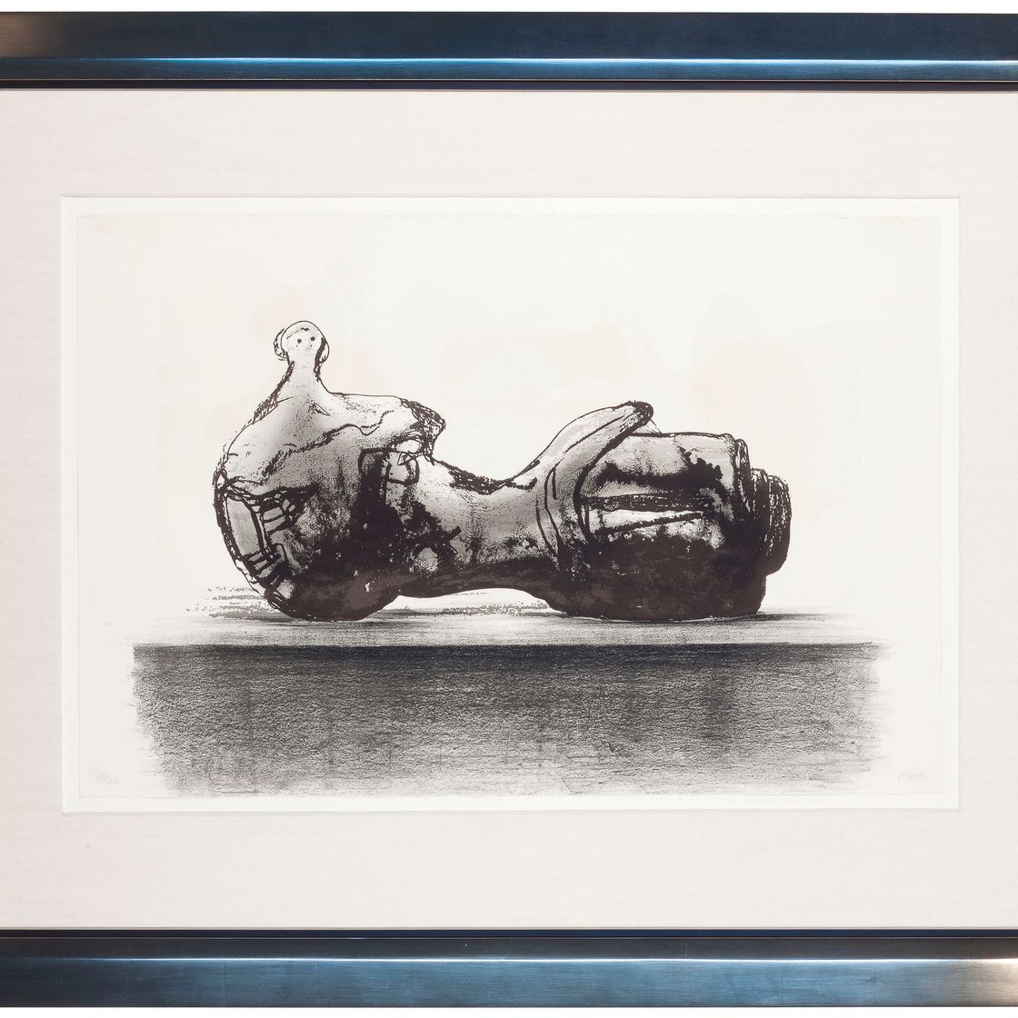 Henry Moore — Каменная лежащая фигура
