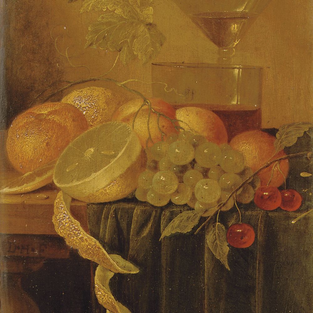 Jan Davidsz. de Heem — Очищенный лимон, апельсин, персики, белый виноград и вишня рядом со стеклянной посудой на частично задрапированном столе