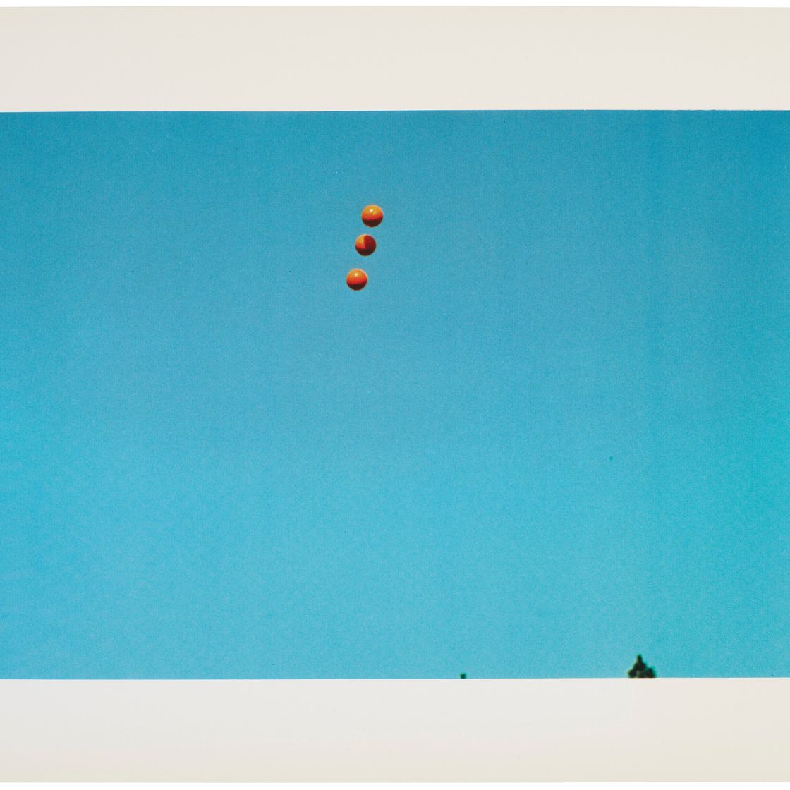 John Baldessari — Подбрасывание трех мячей в воздух, чтобы получить прямую линию (лучшая из тридцати шести попыток), изображение 4