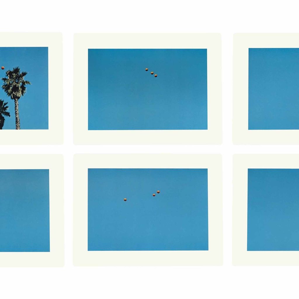 John Baldessari — Подбрасывание трех мячей в воздух, чтобы получить прямую линию (лучшая из тридцати шести попыток)