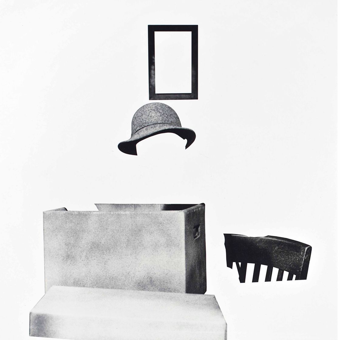 John Baldessari — Коробка, шляпа, каркас и стул