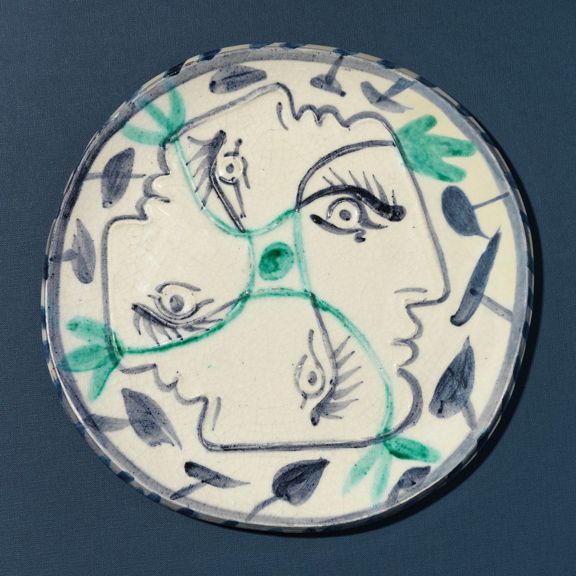 Pablo Picasso — Четыре профиля enlacés
