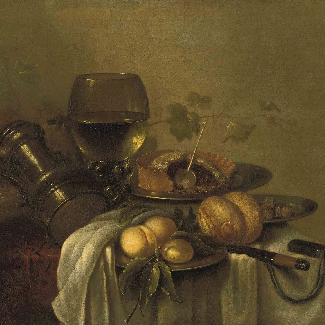 Pieter Claesz — Персики на серебряном блюде, перевернутый оловянный кувшин, кувшин с белым вином, булочка, оливки и пирог на серебряном блюде, а также другие предметы на частично задрапированном столе