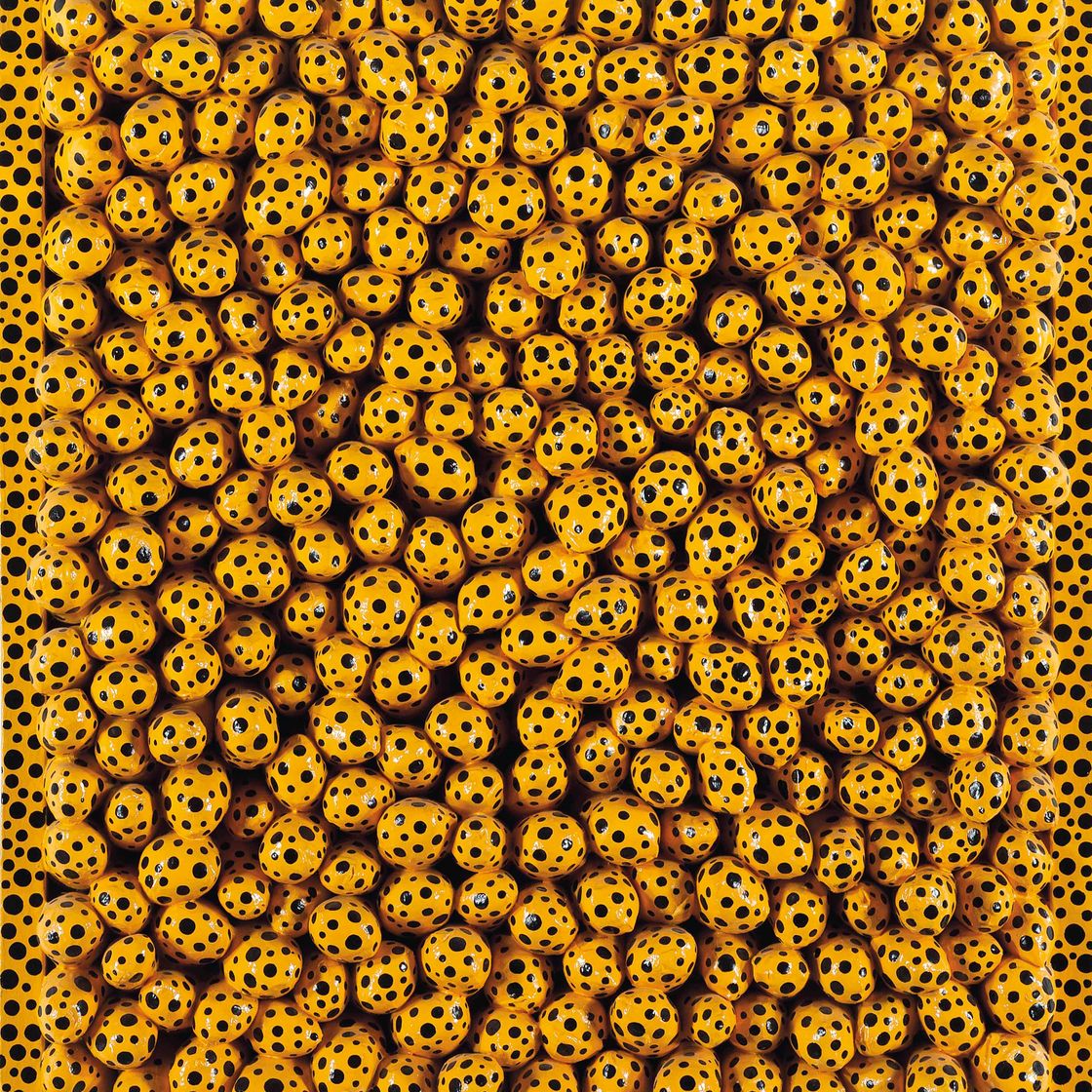 Yayoi Kusama — Желтые точки A