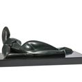 Alexander Archipenko — Маленькая лежащая фигурка, изображение 1