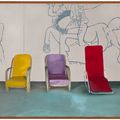 David Hockney — Три стула с фрагментом фрески Пикассо, изображение 2