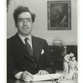 Italian School — Дева Мария с младенцем, обожаемые святым Норбертом, изображение 3