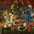 Jan Davidsz. de Heem — Пирог на оловянной тарелке, частично очищенный лимон и перевернутая серебряная ложка на оловянной тарелке, раки и креветки в вазочке для ванили, фрукты, грецкий орех и устрицы на оловянной тарелке, корзинка с фруктами, рифленый бокал, серебряный кубок с позолотой, ремер, перевернутый серебряная тазца в прочной коробке, серебряный кувшин и булочка - все это на частично задрапированном столе с занавеской за ним, изображение 1