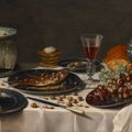 Pieter Claesz — Сельдь, булочка и гроздь винограда на оловянных блюдах, с таззой красного вина, фарфоровым графином и пармезаном на накрытом столике, изображение 1