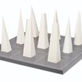 Sol LeWitt — Девять пирамид на сетке из девяти частей, изображение 1