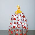 Yayoi Kusama — Дотянуться до Вселенной — Тыква в горошек (желтая), изображение 1