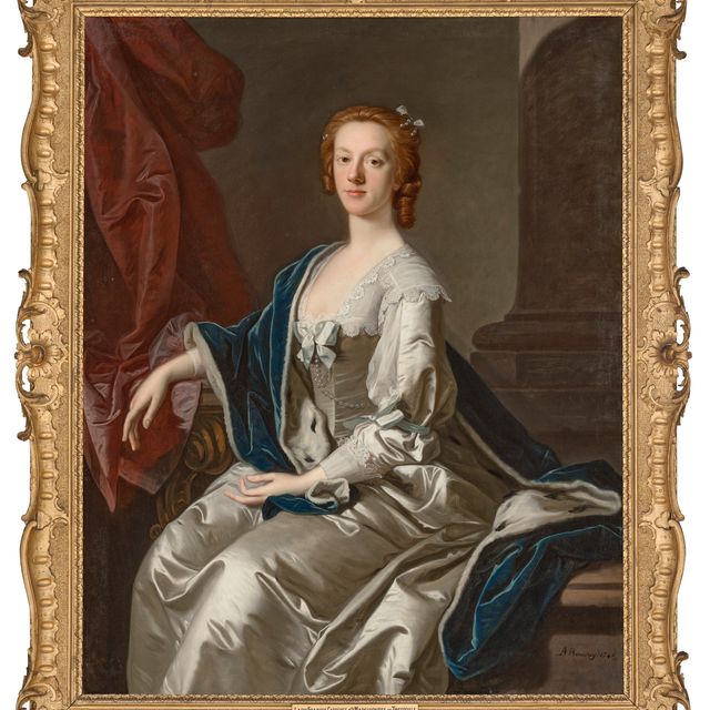 Allan Ramsay — Портрет леди Фрэнсис Картерет, впоследствии маркизы Твиддейл (1718-1788), рост три четверти, в серебристом платье с голубой накидкой, отороченной горностаем