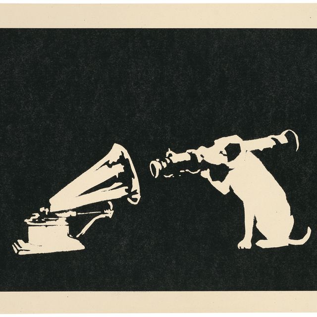 Banksy — Собака HMV