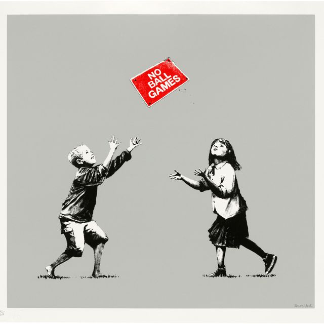 Banksy — Никаких игр с мячом (серый)