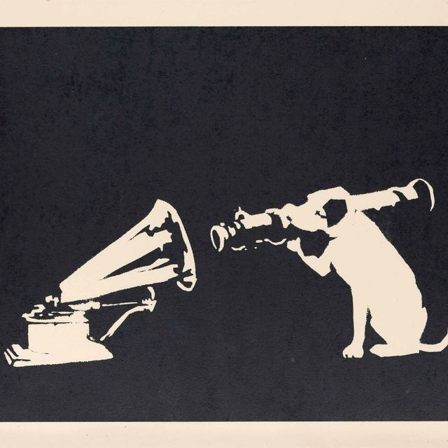 Banksy — Собака HMV