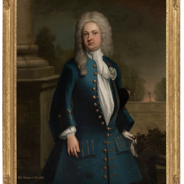 Charles White — Портрет Монтегю Бланделла, 1-го виконта Бланделла (1689-1756), в три четверти роста, в синем сюртуке и жилете, белой рубашке и треуголке, зажатой под мышкой.