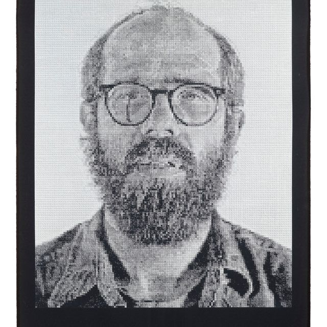 Chuck Close — Автопортрет/Белые чернила