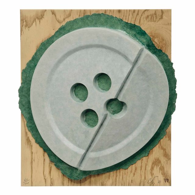 Claes Oldenburg — Сломанная пуговица