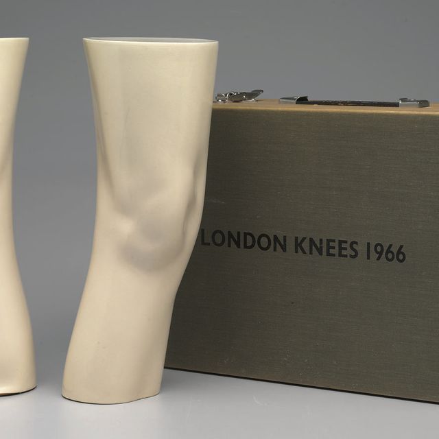 Claes Oldenburg — Лондонские колени (A. & P. 51)
