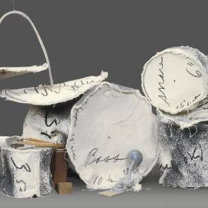 Claes Oldenburg — Миниатюрная мягкая ударная установка (Platzker 12)