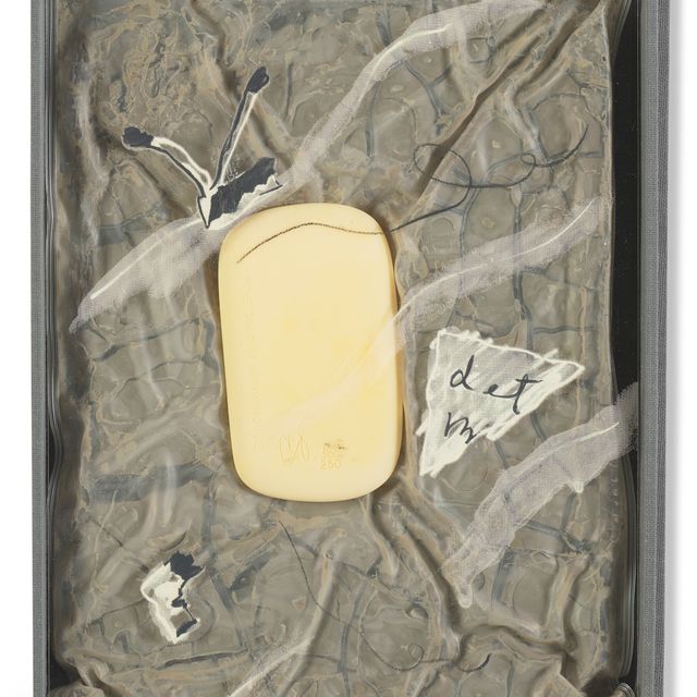 Claes Oldenburg — Мыло в Батон-Руж