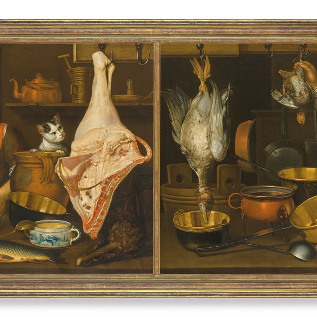 Dutch School — Сцена на кухне, заставленной сковородками и мясом, с женщиной, чистящей рыбу от накипи, и мужчиной, развешивающим дичь на кухне