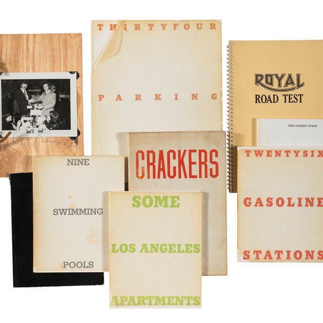 Ed Ruscha — Группа из девяти книг художника