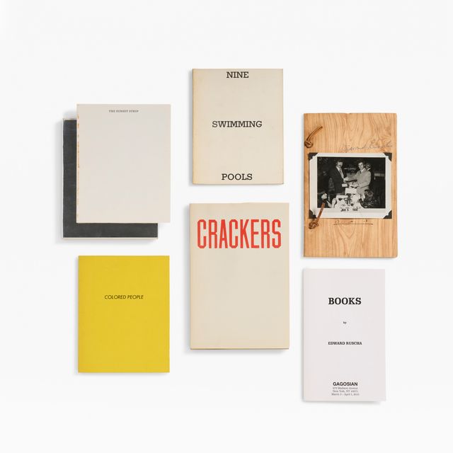 Ed Ruscha — Группа из шести книг художника