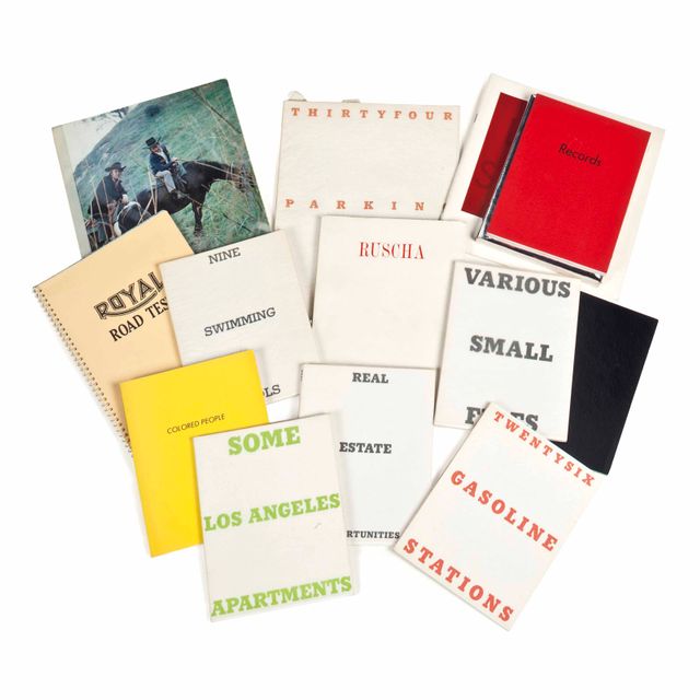Ed Ruscha — Группа из одиннадцати книг художника