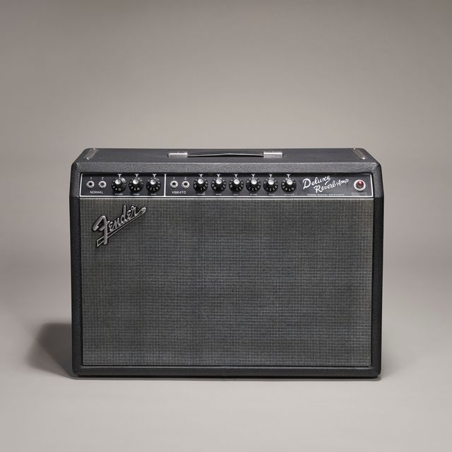Fender — Усилитель реверберации Fender Deluxe 1