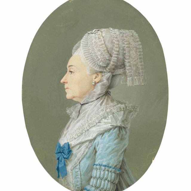 French School — Портрет женщины в профиль слева