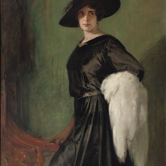 Friedrich — Портрет актрисы Ханны Ральф (1885-1978), стоящей в три четверти роста и держащей в руках белую шаль
