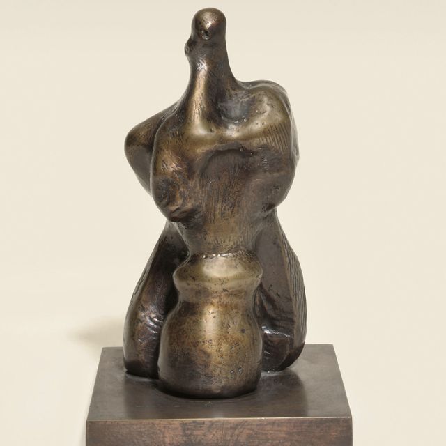 Henry Moore — Колонна туловища