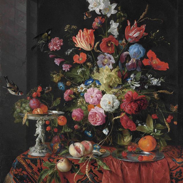 Jan Davidsz. de Heem — Цветы в стеклянной вазе на задрапированном столике с серебряной вазочкой, фрукты, насекомые и птицы