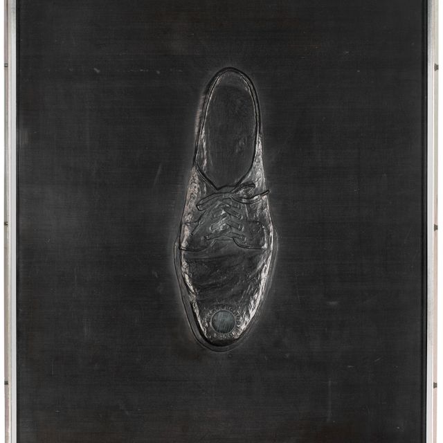 Jasper Johns — Школьные годы, судя по свинцовым рельефам