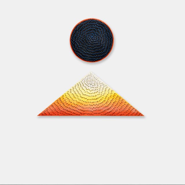 Jennifer Guidi — Лунный восход, Лунный закат (Диптих: Синий и светло-голубой #2MT, окрашенный в желтый песок SF#1R, черный и оранжевый, Желтый грунт; Черный #1PT, окрашенный в желтый песок SF #1T, градиент от белого к красному, Желтый грунт)