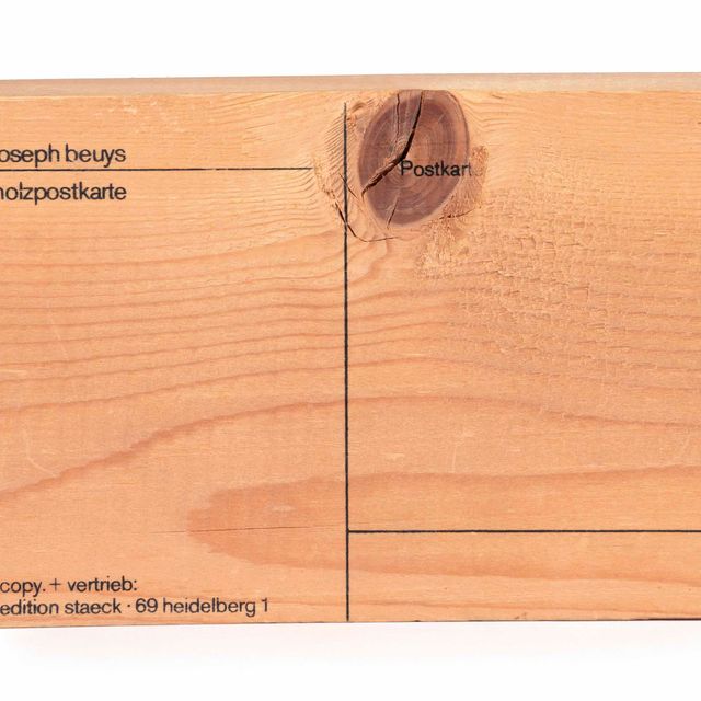 Joseph Beuys — Holzpostkarte (Деревянная открытка)