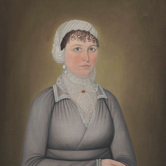 JR — Женщина в сером платье, возможно, датированном 1814 годом