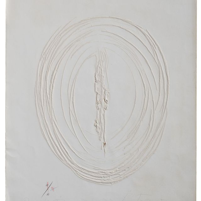 Lucio Fontana — Кончетто в напряжении