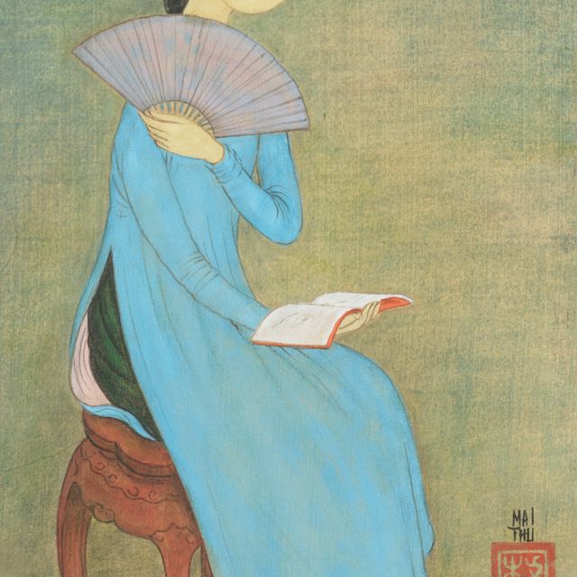 Mai Thu — Голубая туника (синий Ао Дай)