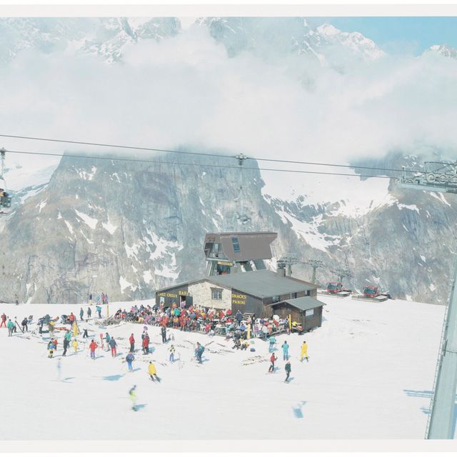 Massimo Vitali — Монблан в Курмайоре, из коллекции пейзажей и фигур