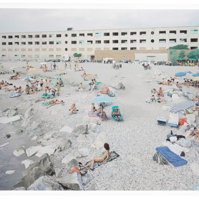 Massimo Vitali — Марина ди Масса, 1999, из коллекции пейзажей и фигур