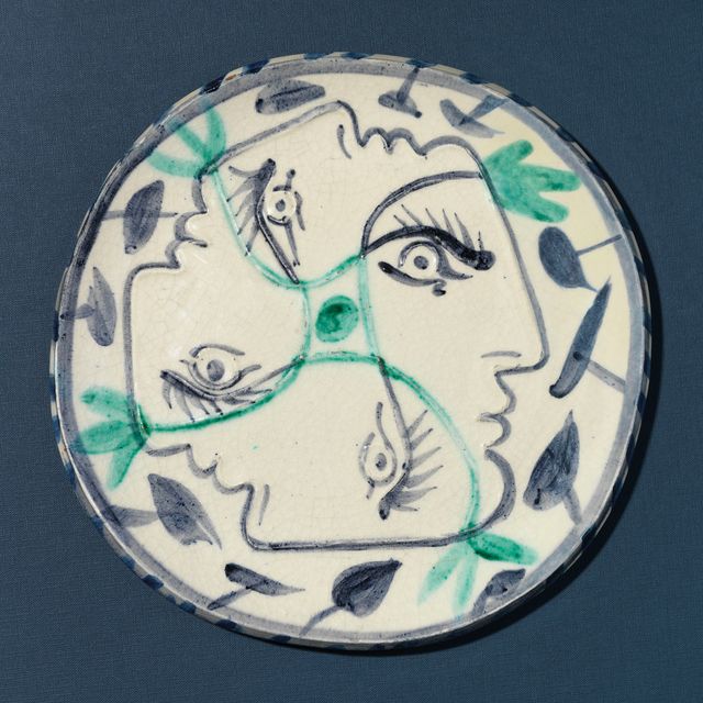 Pablo Picasso — Четыре профиля enlacés