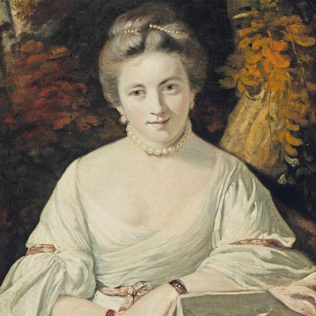 Sir Joshua Reynolds — Портрет Нелли О'Брайен (ок.1739-1768), в три четверти роста, в белом платье, с жемчужным ожерельем и головным убором, на фоне лесистого пейзажа.