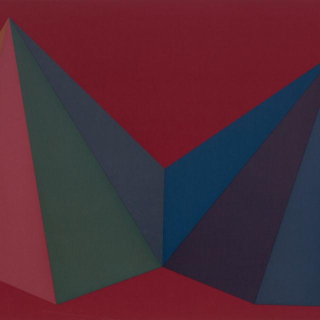 Sol LeWitt — Пластина №01 из двух асимметричных пирамид